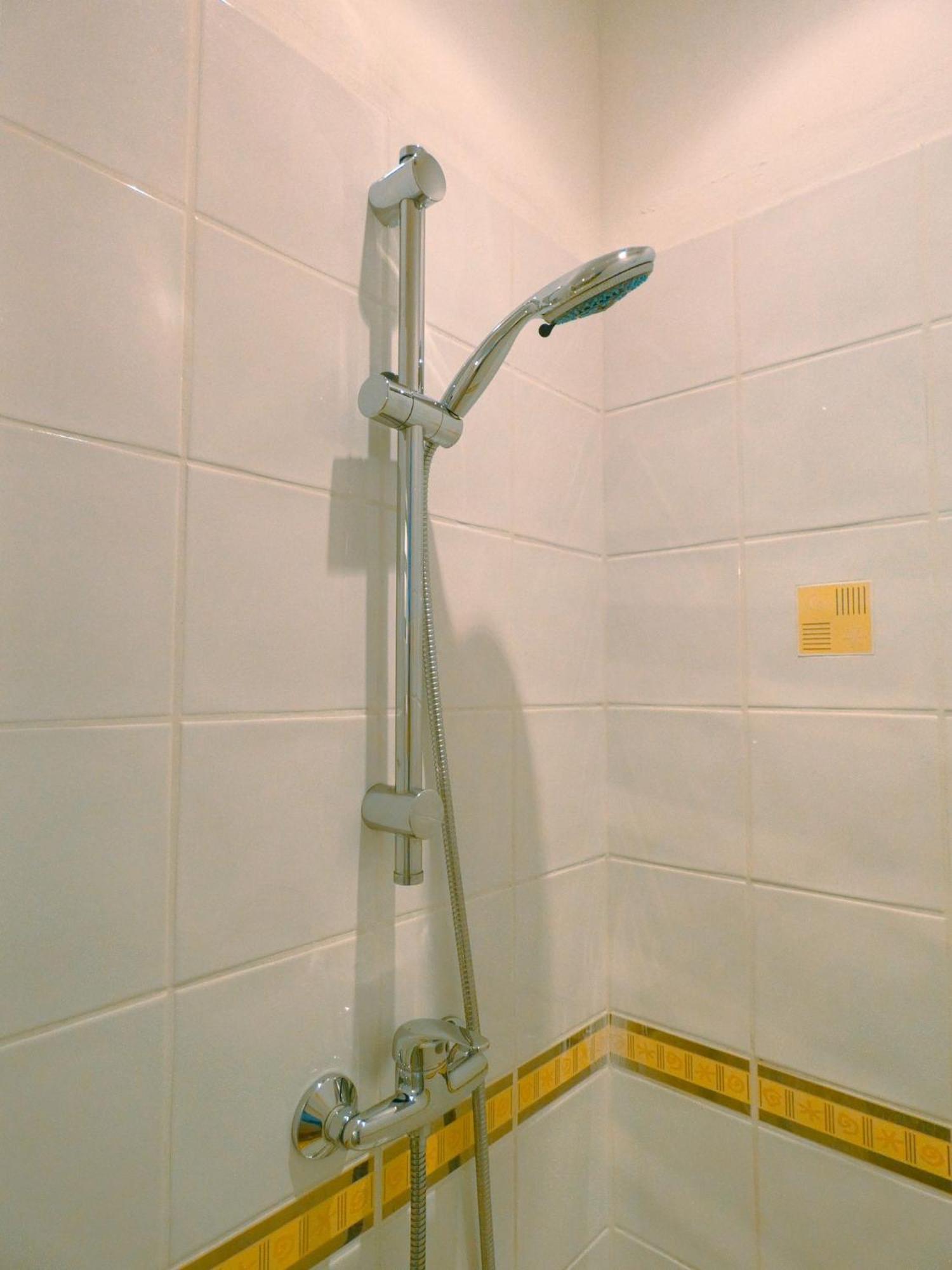 Chambre D'Hote L'Oree Des Buis Vouillé Exteriér fotografie